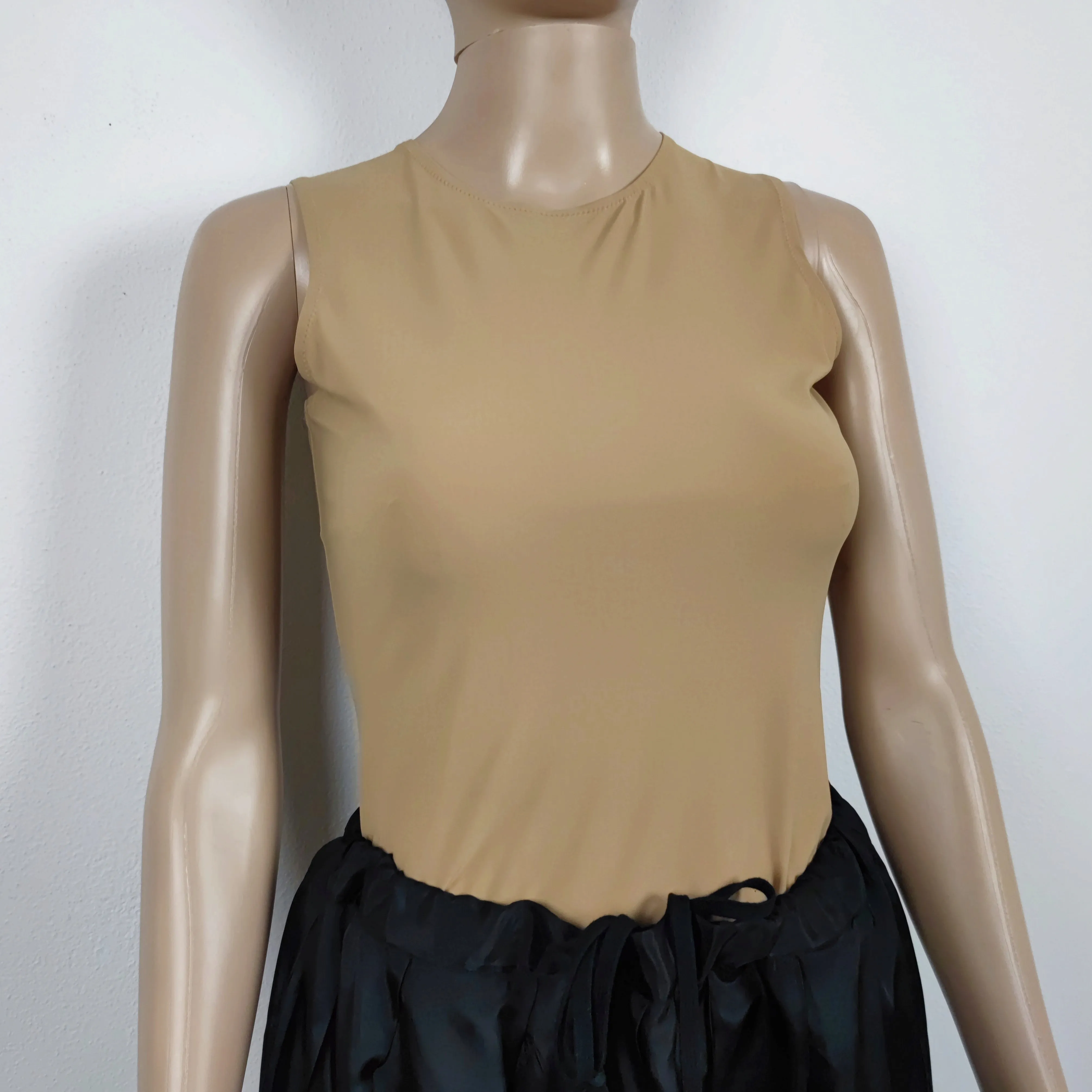 body Céline nude