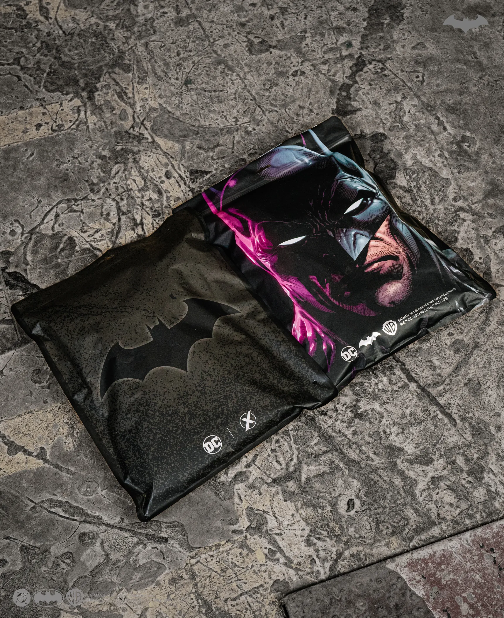 BRUCE WAYNE Essentials Short Sleeve - Vintage Bronze