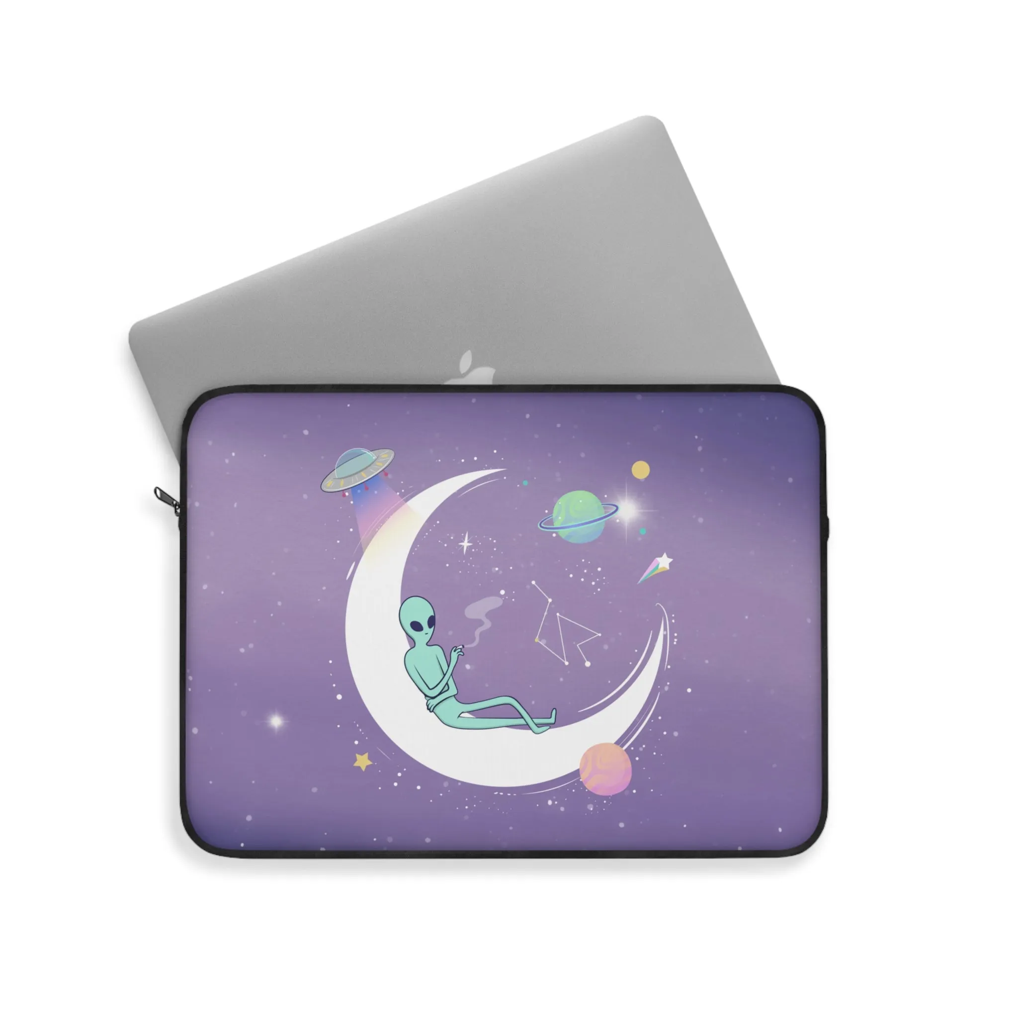 Chilling Alien Print Laptop Sleeve